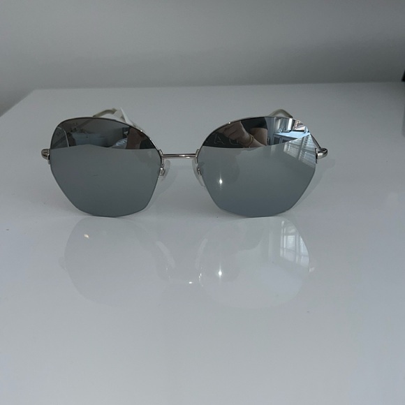 Balenciaga sunglasses - Picture 1 of 5